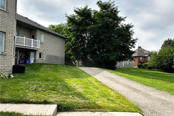 Bedroom - 572 Hidden Valley Road Unit# Basement, Kitchener, ON N2C2S6 Photo 5