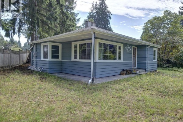 5724 Porpoise Bay Road, Sechelt, BC V0N3A3 Photo 5