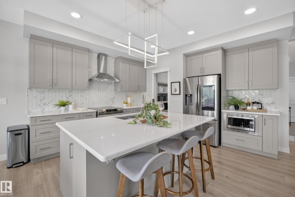 Kitchen - 5727 Keeping Cr Sw, Edmonton, AB T6W4K4 Photo 3