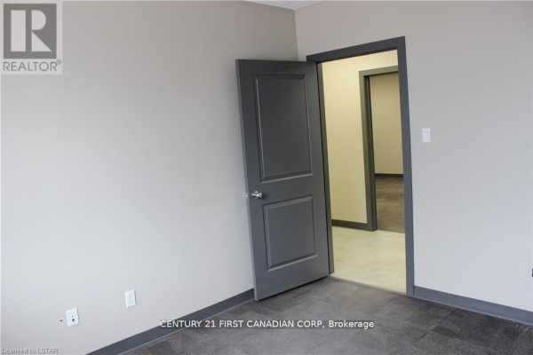 573 Horton Street E, London East, ON, photo 3