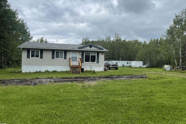 Primary Bedroom - 57318 Rge Rd 25, Rural Barrhead County, AB T0E1A0 Photo 4
