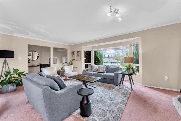 5737 190 Street, Surrey, BC V3S7M5 Photo 3