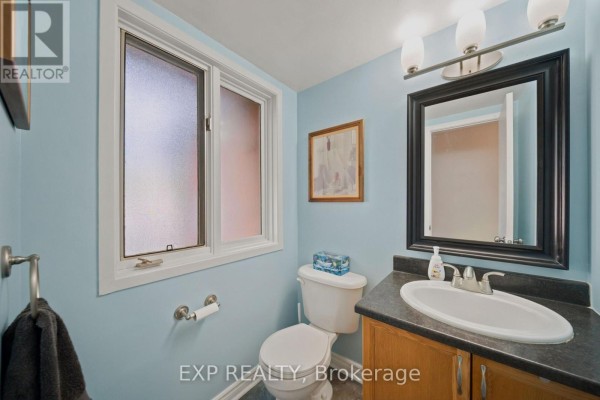 574 Latour Crescent, Ottawa, ON K4A1P3 Photo 3