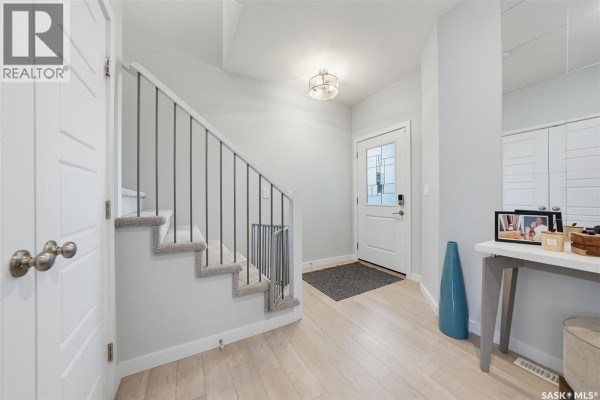 Family room - 574 Mcfaull Crescent, Saskatoon, SK S7V0T3 Photo 4