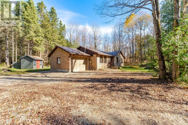 Kitchen - 574291 Side Road 40, West Grey, ON N0C1H0 Photo 3