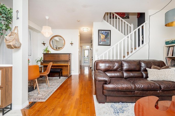5746 149 Street, Surrey, BC V3S8W7 Photo 4