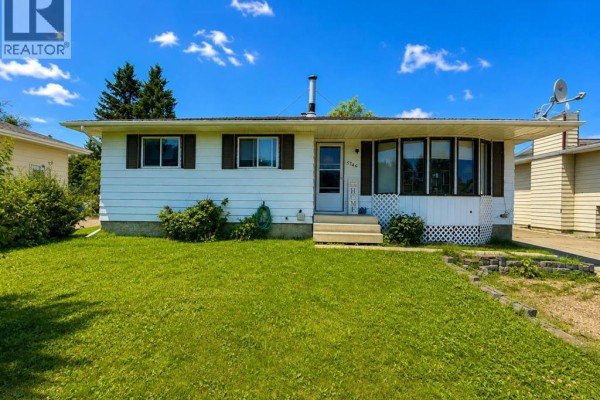 Kitchen - 5746 9 Avenue, Edson, AB T7E1J3 Photo 3
