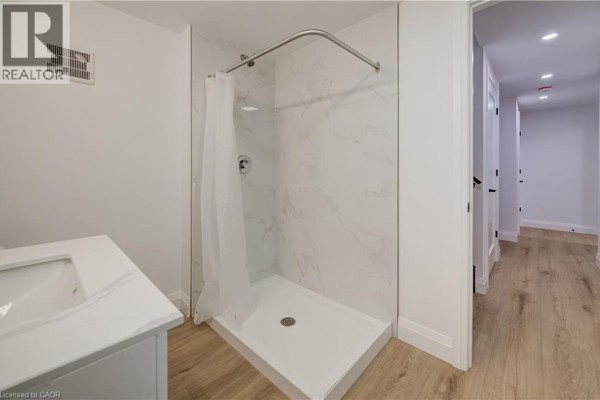 575 Guelph Street Unit# Lower, Kitchener, ON N2H5Y2 Photo 5