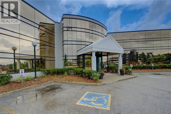 575 Riverbend Drive Unit# 1c, Kitchener, ON, photo 2