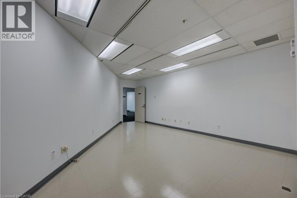 575 Riverbend Drive Unit# 2b, Kitchener, ON, photo 3