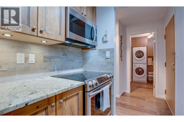 575 Sutherland Avenue Unit# 222, Kelowna, BC, photo 2