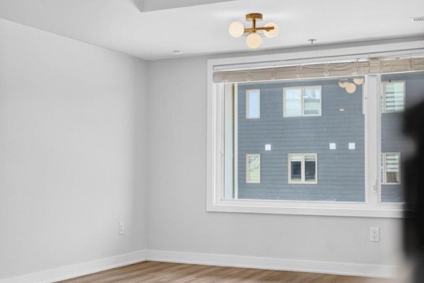 575 Takamose Private, Ottawa, ON K1K4Z4 Photo 4