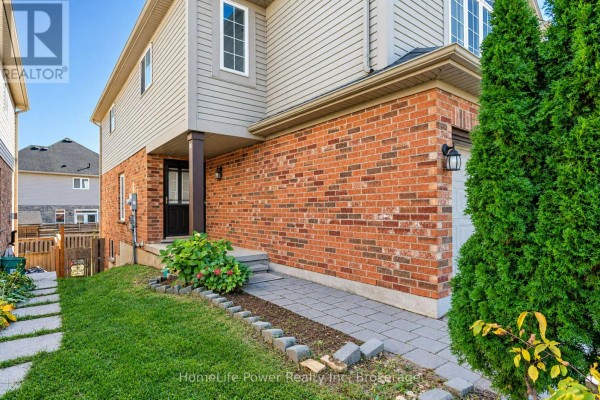 Bathroom - 575 Thistlewood Drive, London North, ON N5X4M1 Photo 3