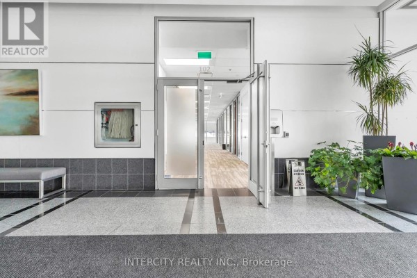 202 - 5750 Explorer Drive, Mississauga, ON L4W5K9 Photo 4