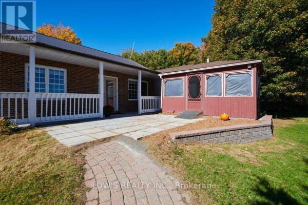 Primary Bedroom - 5760 Barton Road, Champlain, ON K0B1R0 Photo 4