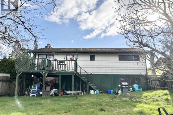 5762 Spindrift Street, Sechelt, BC V0V0V0 Photo 2