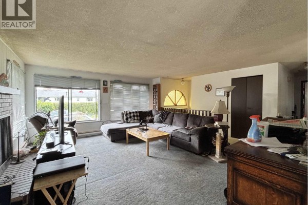 5762 Spindrift Street, Sechelt, BC V0V0V0 Photo 4