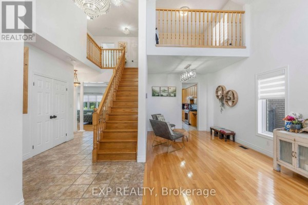 Family room - 577 Waterton Drive, Waterloo, ON N2V2K5 Photo 5