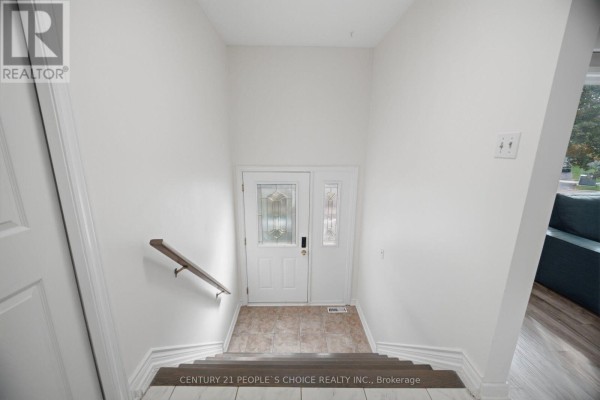 578 Cavell Drive, Mississauga, ON L5B2N9 Photo 4