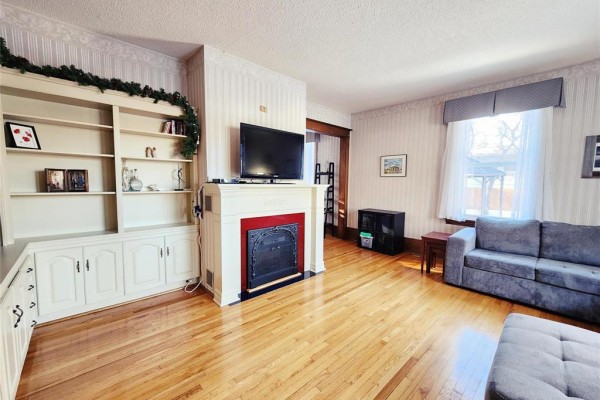 Primary Bedroom - 578 Mountain Avenue, Neepawa, MB R0J1H0 Photo 4