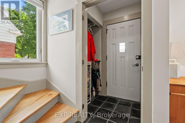 579 Broadview Avenue, Ottawa, ON K2A2L6 Photo 3