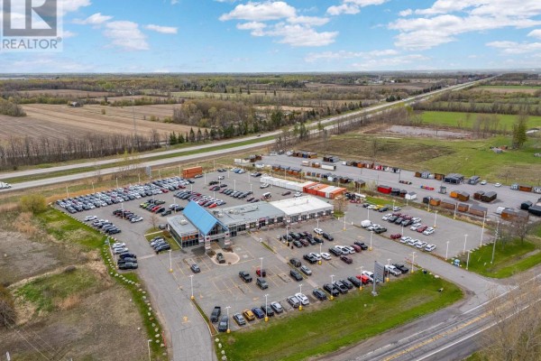 5791 Prince Of Wales Drive, Ottawa, ON K4M1A5 Photo 4