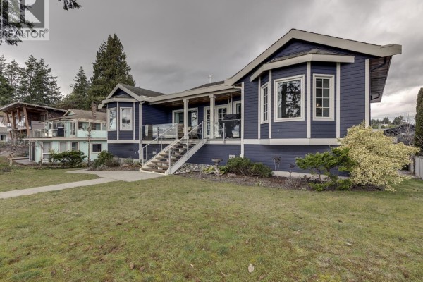 5791 Windward Lane, Sechelt, BC V0N3A0 Photo 4