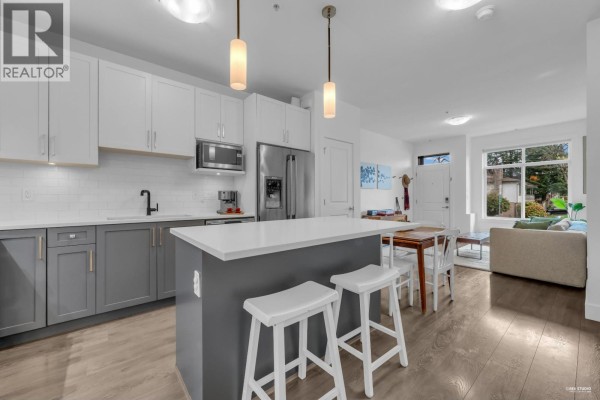 5795 Wales Street, Vancouver, BC V5R0E6 Photo 3