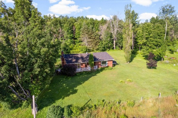 57c Ch. De Moorehead, Clarendon, QC, photo 2