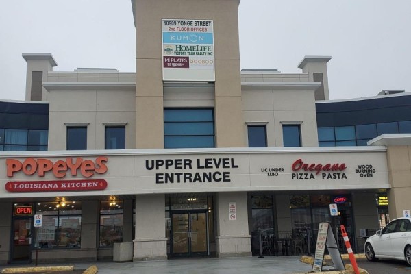 58 - 10909 Yonge Street, Richmond Hill, ON L4C3E3 Photo 3