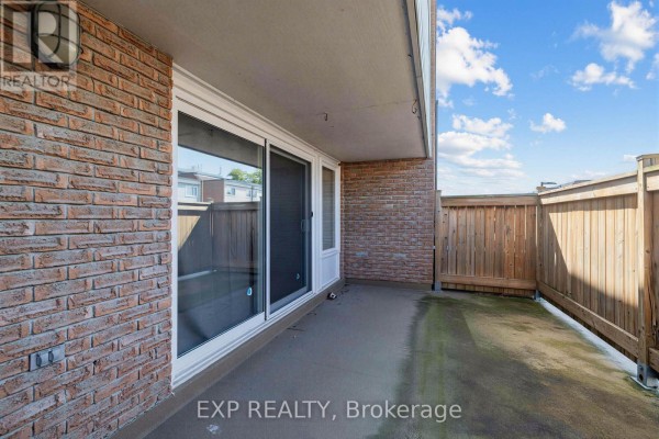58 - 158 Milestone Crescent, Aurora, ON L4G3M2 Photo 4