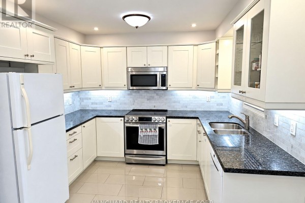 Eating area - 58 - 19 Foxchase Avenue, Vaughan, ON L4L9N1 Photo 2