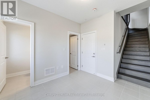 Primary Bedroom - 58 - 2150 Trafalgar Road, Oakville, ON L6H8A5 Photo 5