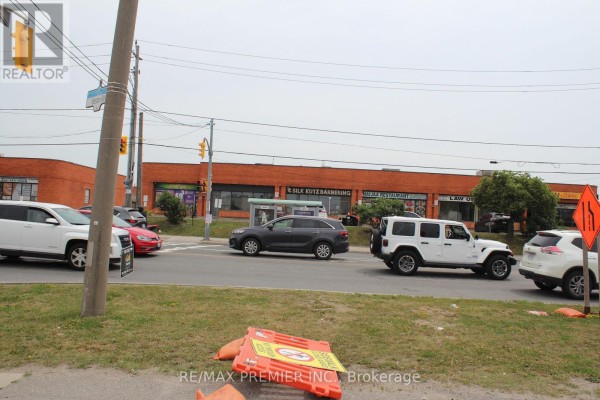 58 - 2300 Finch Avenue, Toronto, ON M9M2Y3 Photo 2
