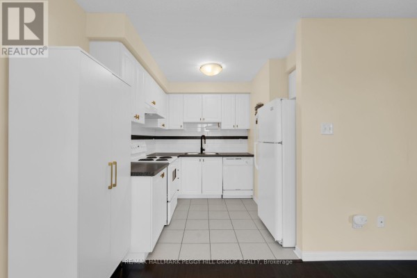 Kitchen - 58 - 245 Ferndale Drive S, Barrie, ON L4N0T6 Photo 3