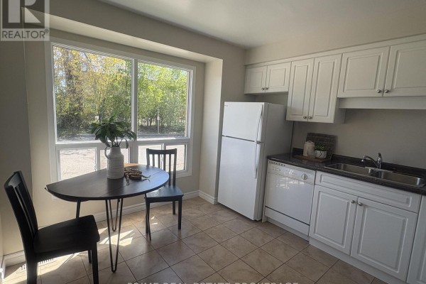 Dining room - 58 - 35 Waterman Avenue, London South, ON N6C5T8 Photo 2