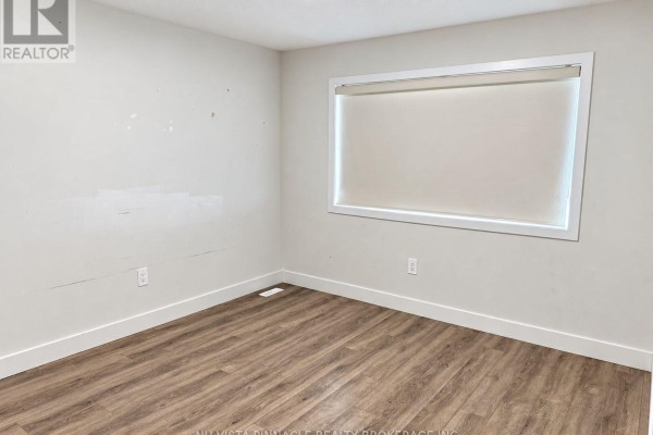 Bedroom 2 - 58 - 3635 Southbridge Avenue, London South, ON N6L0G8 Photo 4