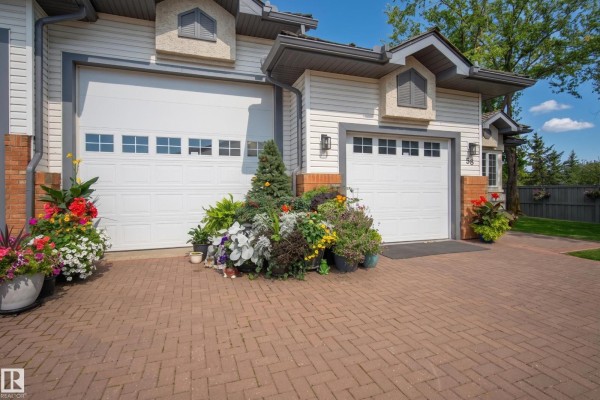 Family room - #58 10 Blackburn Dr W Sw, Edmonton, AB T6W1C2 Photo 4