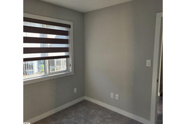 #58 2215 24 St Nw Nw, Edmonton, AB, photo 3