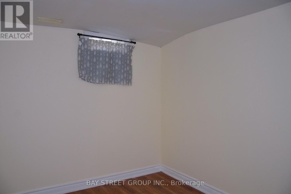 58 Alanbull Square, Toronto, ON M1V4M1 Photo 5