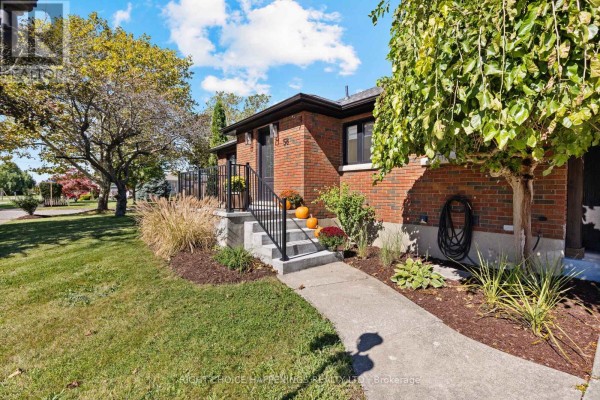 Bedroom 3 - 58 Ann Street, Thorold, ON L2V2J7 Photo 5