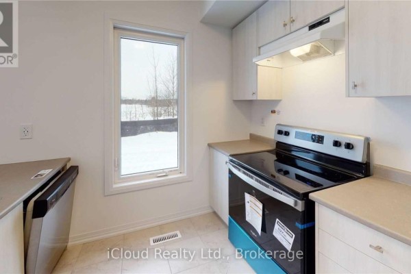58 Brown Bear Street, Barrie, ON L9J0H8 Photo 3