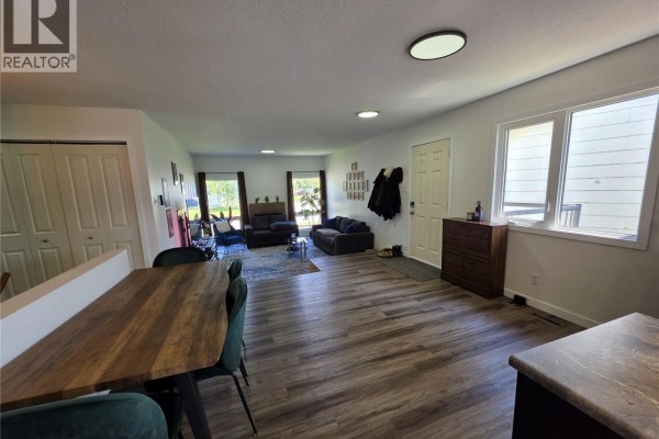 2pc Ensuite bath - 58 Dunfield Crescent, Meadow Lake, SK S9X1C4 Photo 5