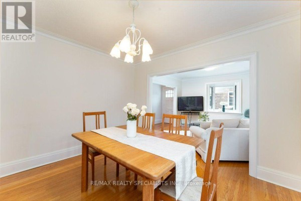 Dining room - 58 Franklin Avenue, Toronto, ON M2N1B6 Photo 3