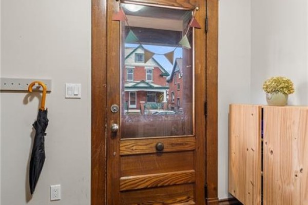 Attic - 58 Hohner Avenue, Kitchener, ON N2H2V4 Photo 4