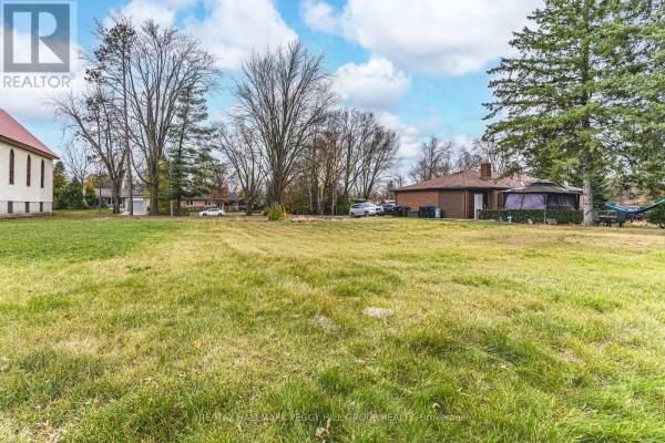 58 Jonas Street, Essa, ON L0M1B0 Photo 4