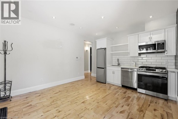 58 King Street W Unit# B, Stoney Creek, ON L8G1H8 Photo 4