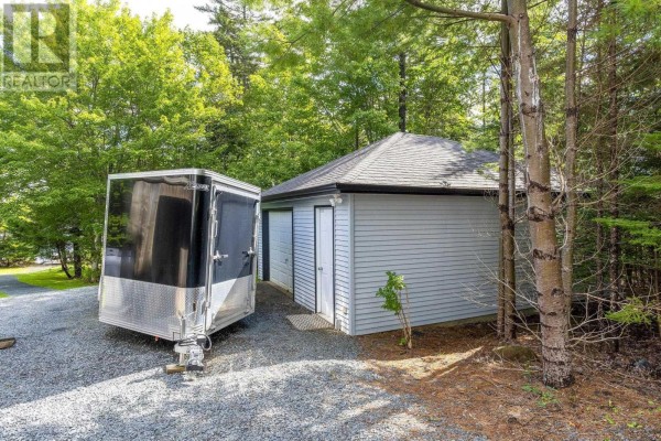 Family room - 58 Lakefront Drive, Hammonds Plains, NS B4B1L4 Photo 5