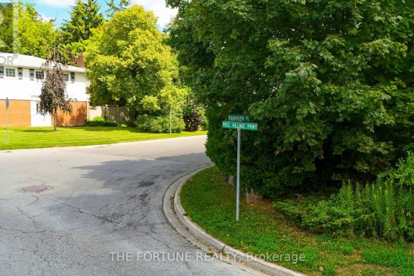 58 Parkview Place, Brampton, ON L6W2G2 Photo 4
