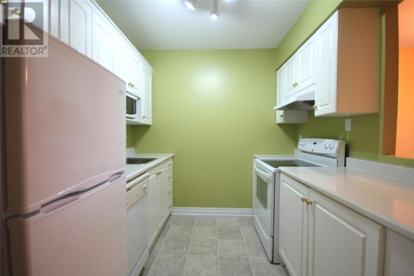 Living room - 58 Pasadena Crescent Unit#307, St  John S, NL A1E4S2 Photo 3